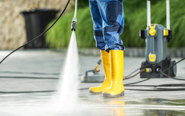 Best Commercial Pressure Washing  in Louisville, CO