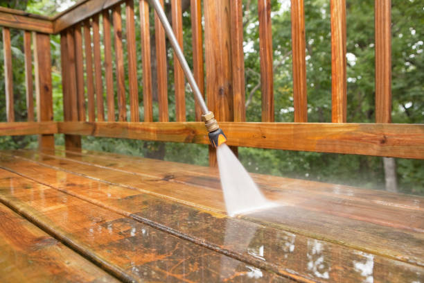 Fence Pressure Washing in Louisville, CO